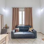 Mauricarol Residences *