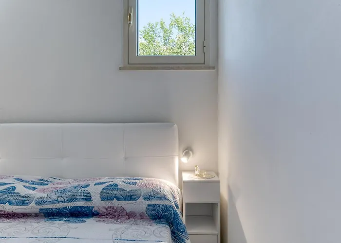 Mauricarol Residences * 아쿠아리아 델 카포